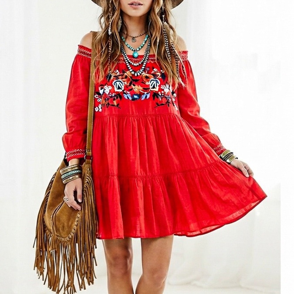 Free People Babydoll Sunbeams Dress SzS Red Embroidered OffShoulder Tiered Tunic